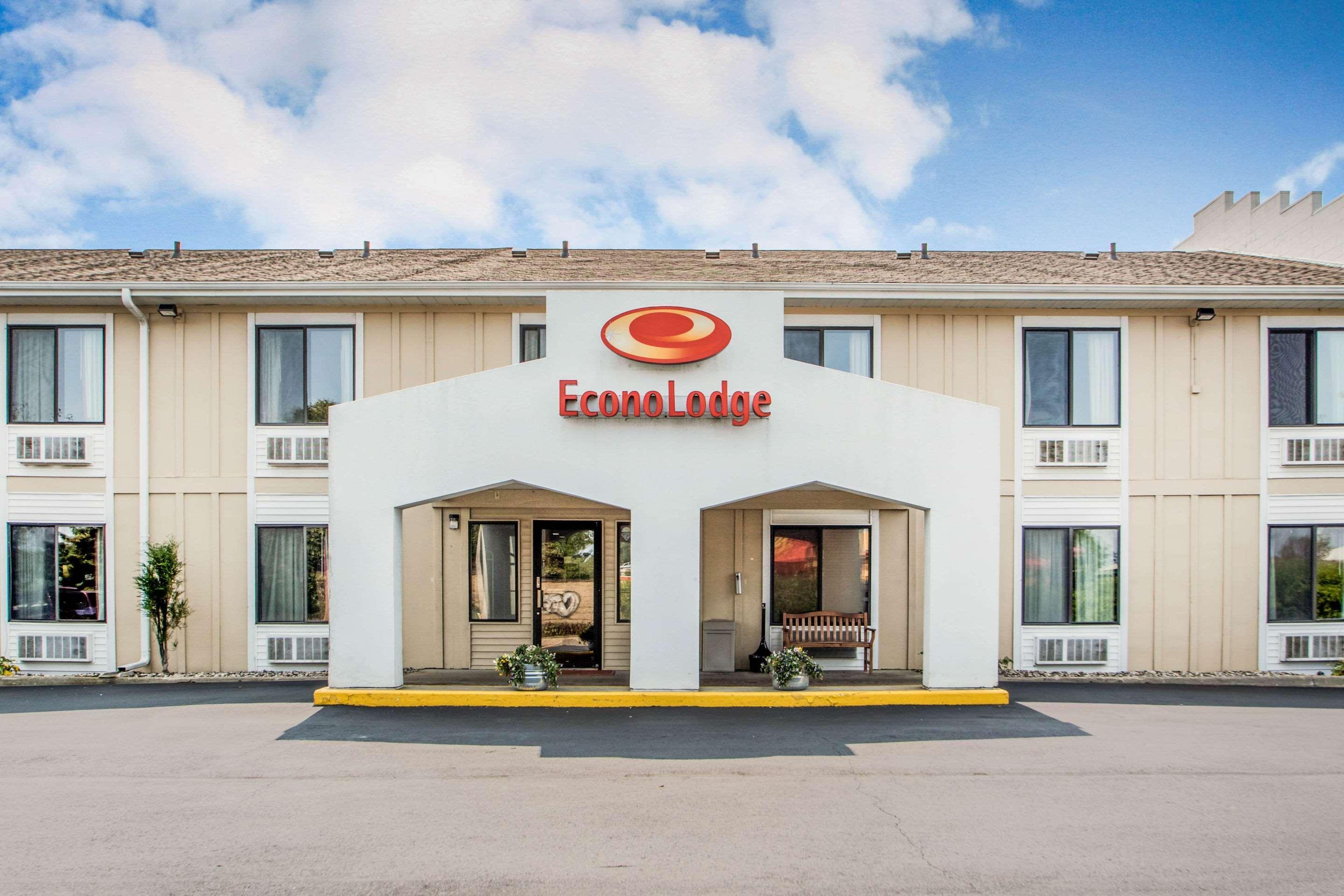Clarion Pointe Hotel Tomah Kültér fotó