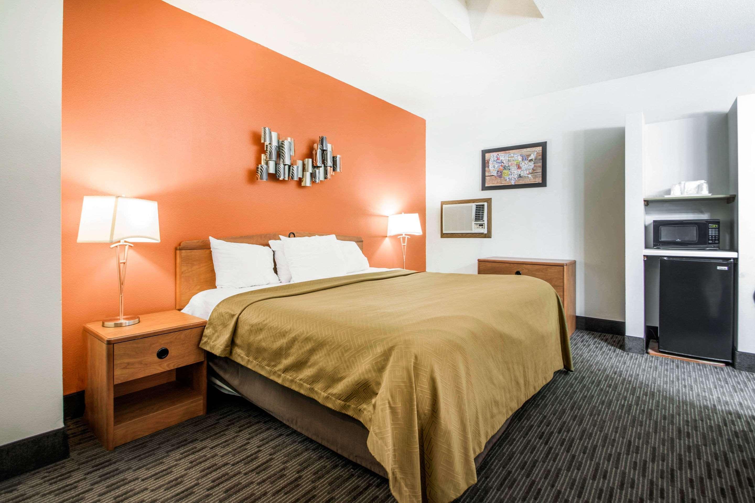 Clarion Pointe Hotel Tomah Kültér fotó
