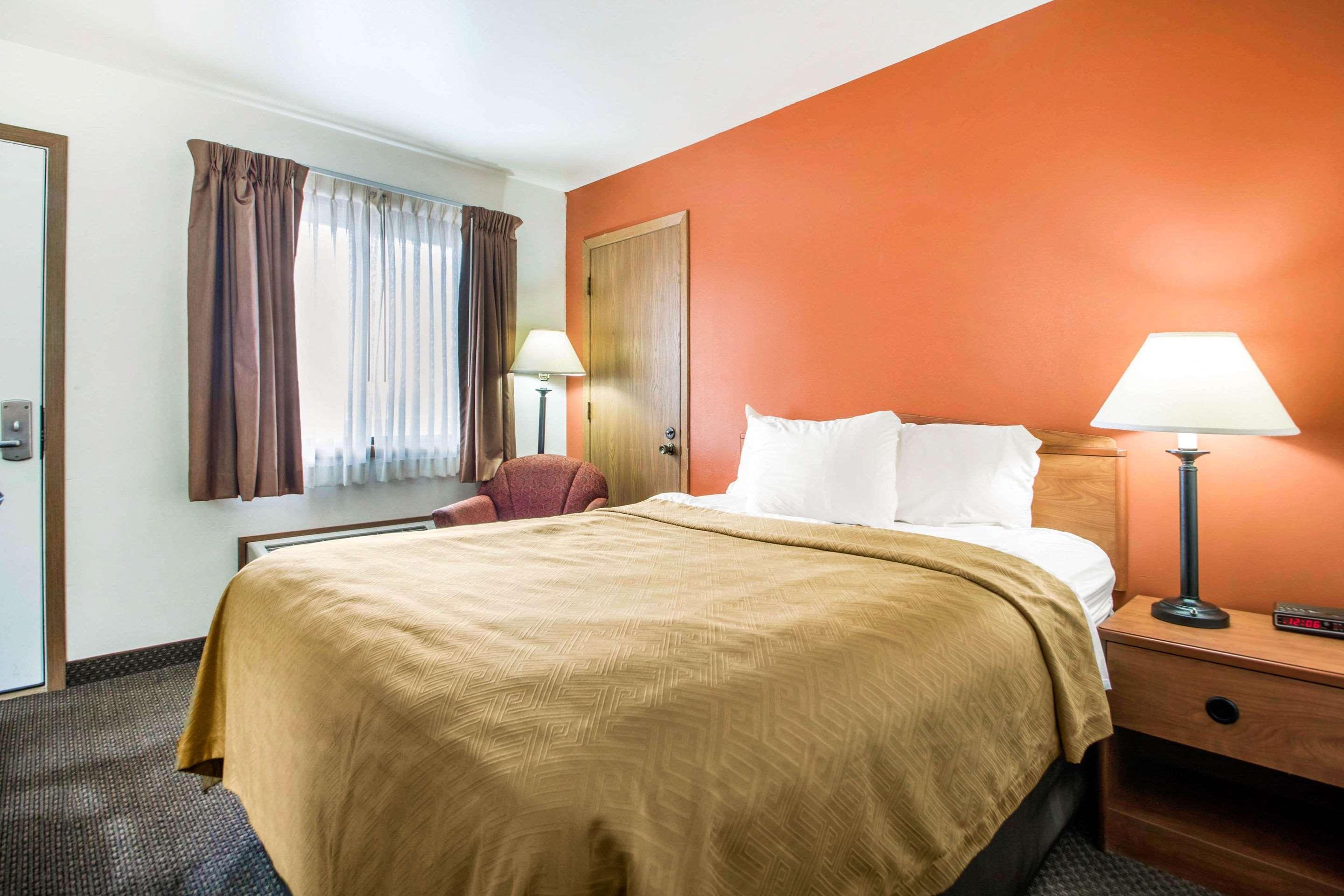 Clarion Pointe Hotel Tomah Kültér fotó