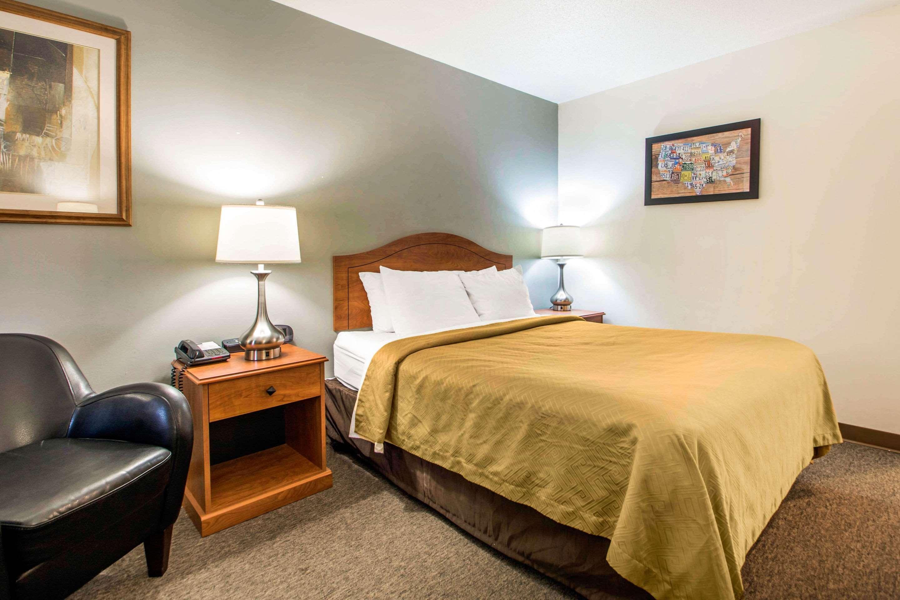 Clarion Pointe Hotel Tomah Kültér fotó