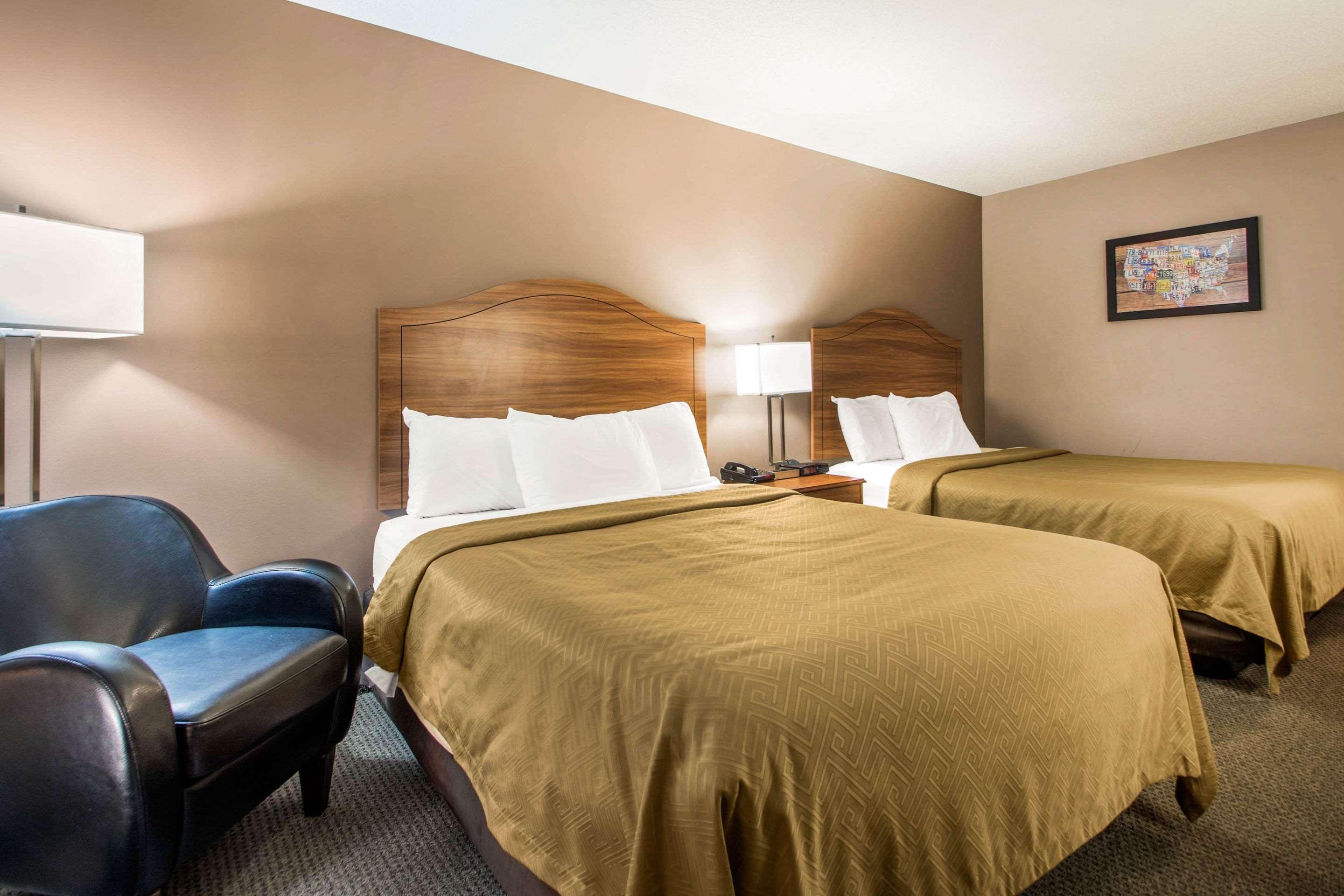 Clarion Pointe Hotel Tomah Kültér fotó