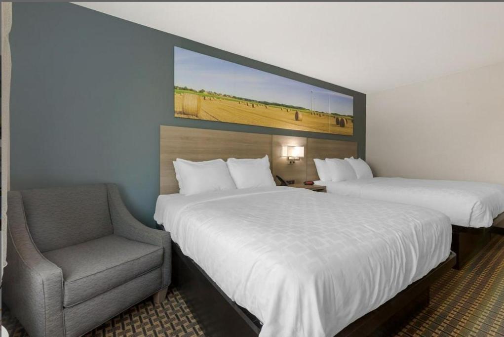 Clarion Pointe Hotel Tomah Kültér fotó