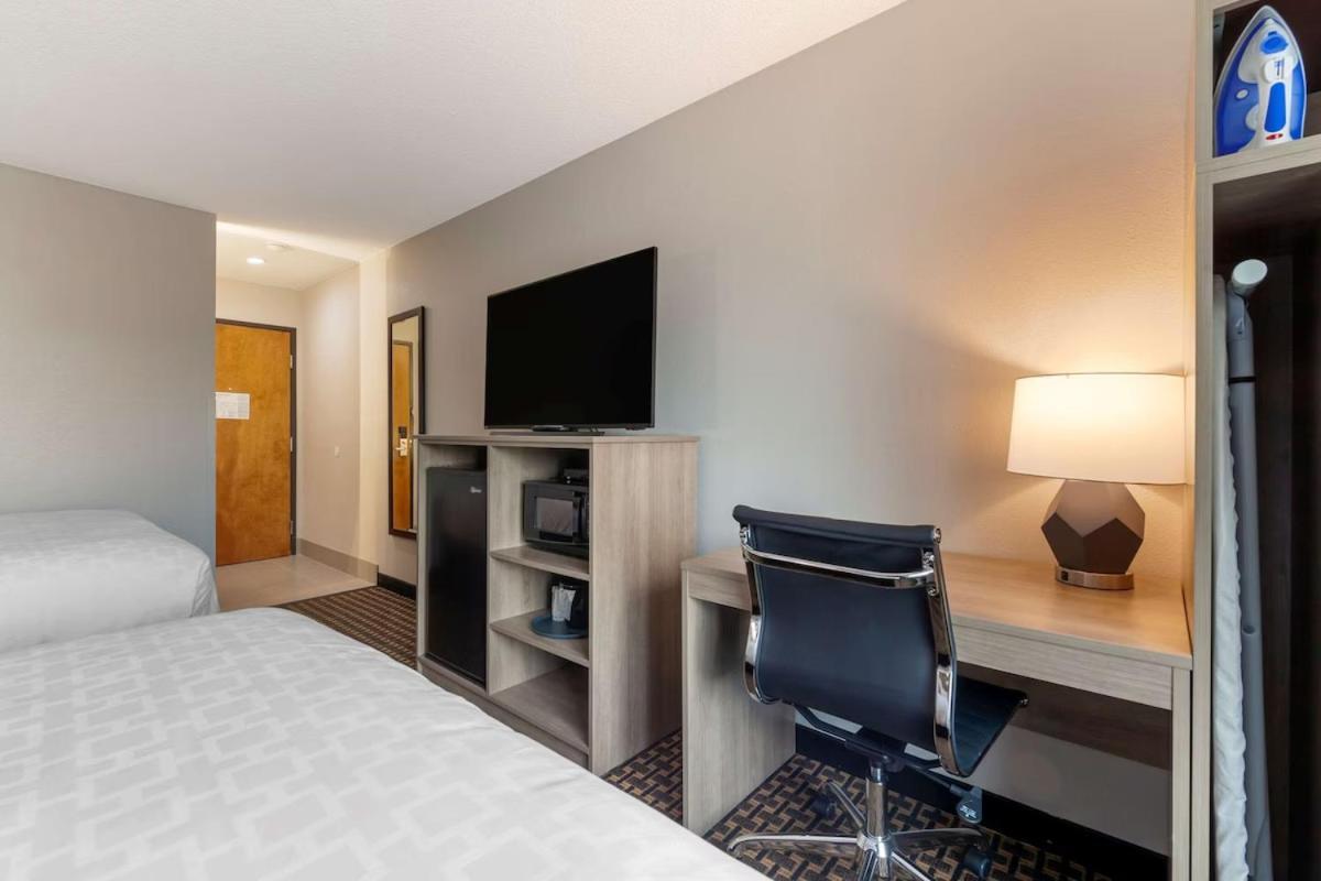 Clarion Pointe Hotel Tomah Kültér fotó